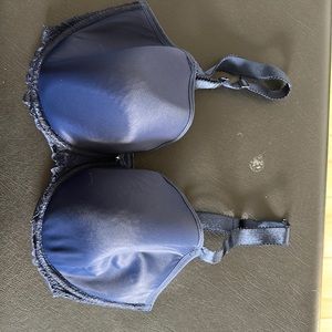 Like New Fantasie Molded Bra